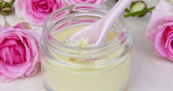 Does Zinc Help Acne? Why You Should Try Zinc for Acne does zinc help acne, creamy substance in a clear glass jar